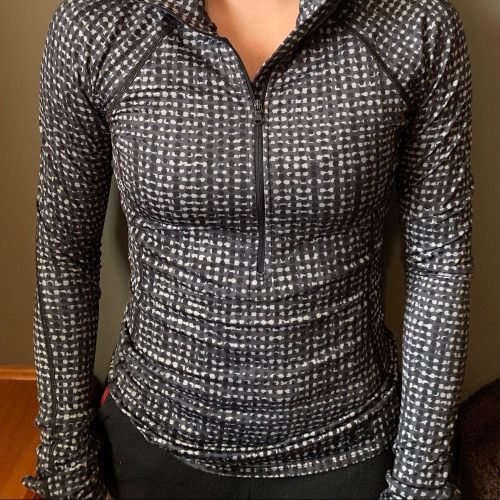 Women’s Under Armor Pullover
